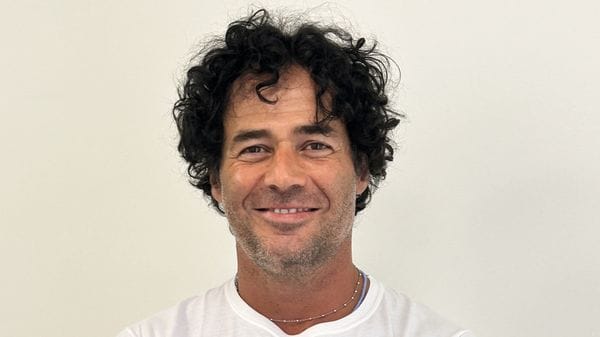 Chirurgia robotica, a Lanzo d’Intelvi oltre duecento interventi con il robot “Rosa”