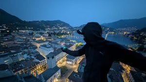 Scalano il Duomo per fotografarsi: due denunciati