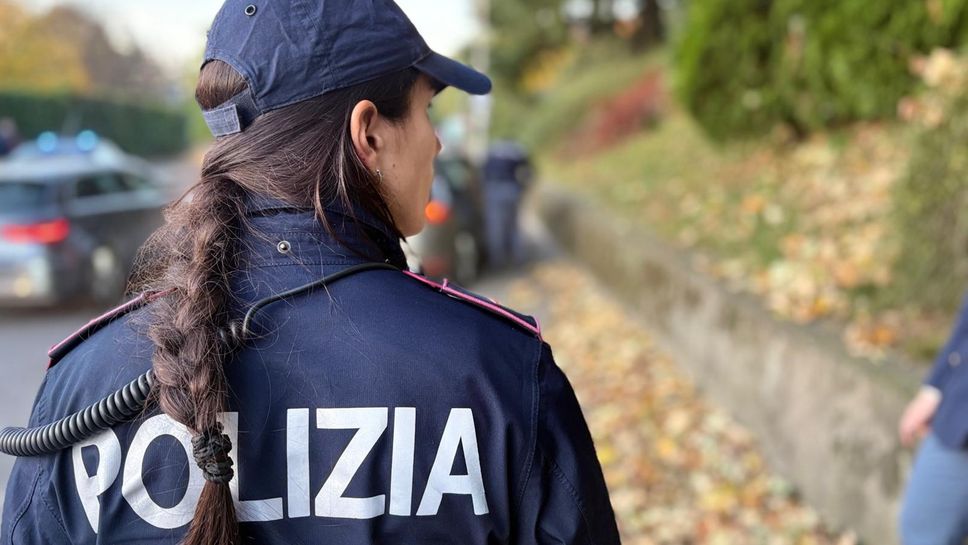 Spaccio, porto abusivo d’armi e fuga davanti agli agenti: arrestato 47enne marocchino