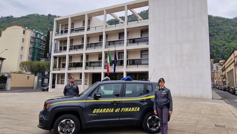 La droga ora viaggia anche con i pacchi degli acquisti online