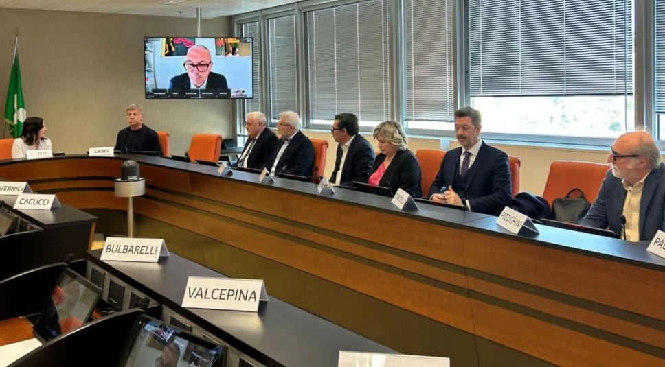 Faro Voltiano, il comitato nazionale: «Non possiamo destinare fondi alle manutenzioni»