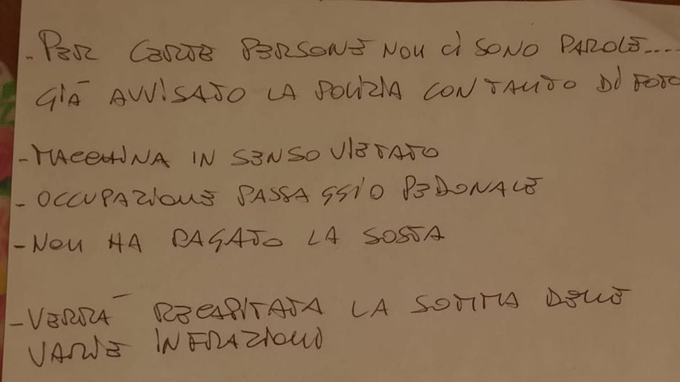 Sindaco-sceriffo contro l’auto svizzera. «Maleducato e in divieto, multe in arrivo»