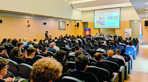 Como capitale della filantropia, le azioni che cambiano il mondo