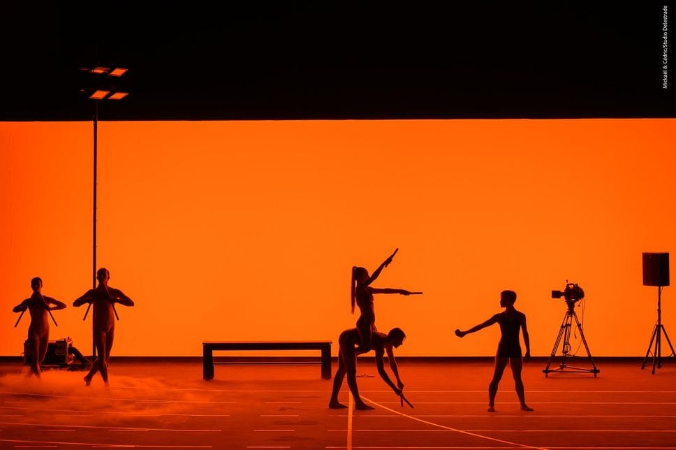 Danzare su una pista di atletica, verso una nuova idea di tempo