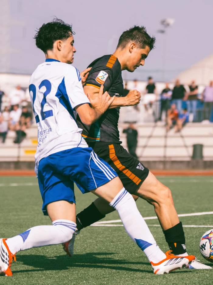 Nico Paz, doppia sorpresa: spettatore per una partita di Serie D e il cugino esordisce nella Primavera del Como