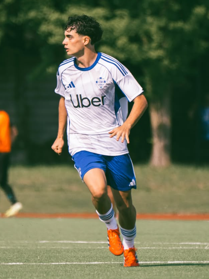 Nico Paz, doppia sorpresa: spettatore per una partita di Serie D e il cugino esordisce nella Primavera del Como