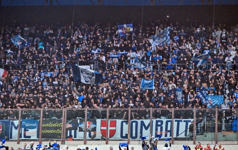 Non basta un grande Como, a San Siro rimonta Inter: prima la pazza gioia, poi l’uragano