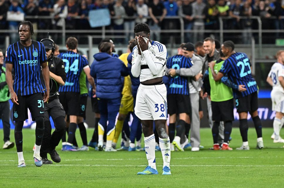 Non basta un grande Como, a San Siro rimonta Inter: prima la pazza gioia, poi l’uragano