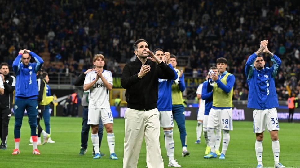 Non basta un grande Como, a San Siro rimonta Inter: prima la pazza gioia, poi l’uragano