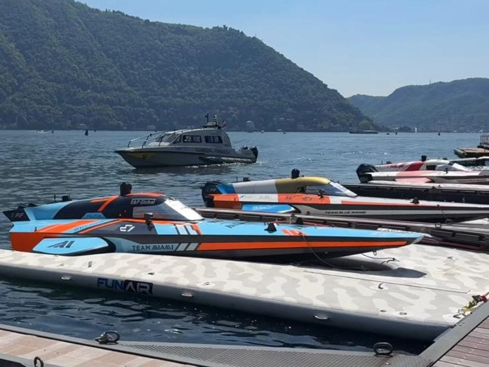 Motonautica elettrica in gara a Cernobbio. Il campionato dei vip
