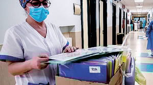 Agli infermieri 450 euro in più, ma ora rischia la sanità privata