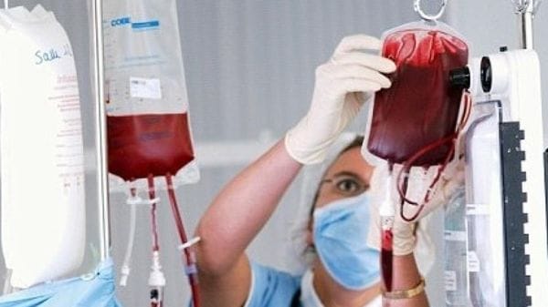 L’allarme dei donatori: «C’è chi usa l’Avis per soldi»