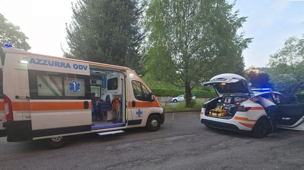 Rebbio, spari da un’auto in corsa, un ragazzo ferito alle gambe