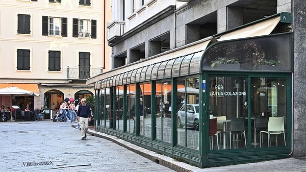 Caso Dehors, il Tar ferma il Comune: sospensiva per l’edicola di via Ballerini