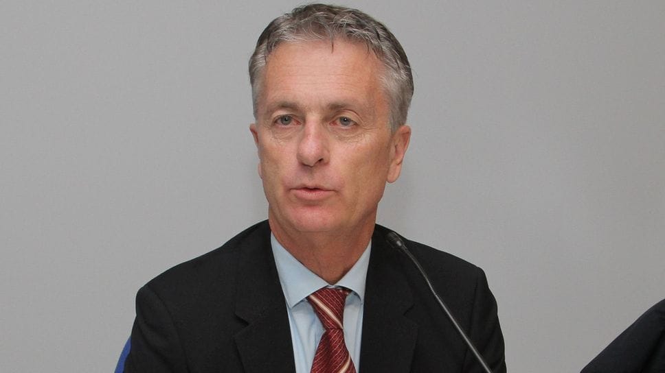 Cinque giorni di caos sulla Regina, il prefetto non parla