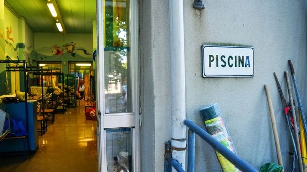 Scontro tra Rapinese e Nessi sulla piscina di via del Dos. E il consigliere abbandona l’aula