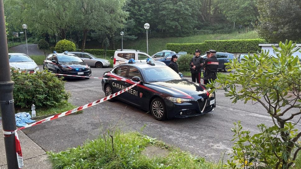 Una punizione in stile criminale: il giovane ferito zoppo per sempre