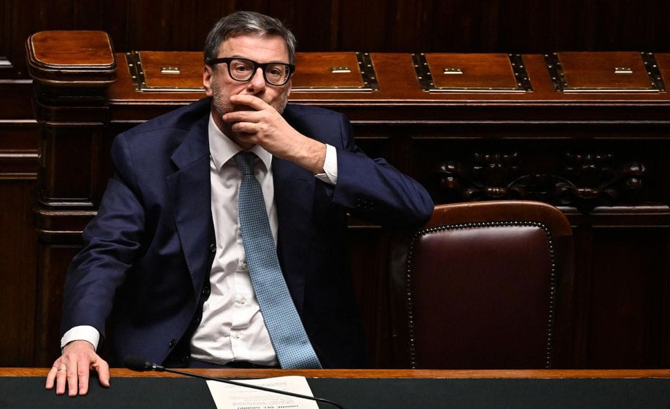 Via libera del Consiglio dei ministri al nuovo decreto carburanti: taglio delle accise fino al primo maggio