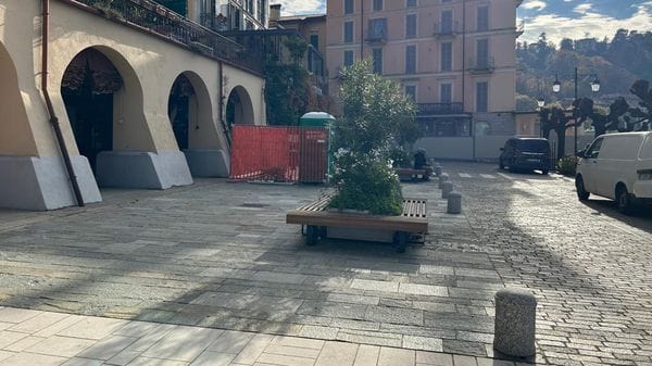 Materiali pregiati, lampioni e panchine: è quasi pronto il nuovo lungolago di Bellagio