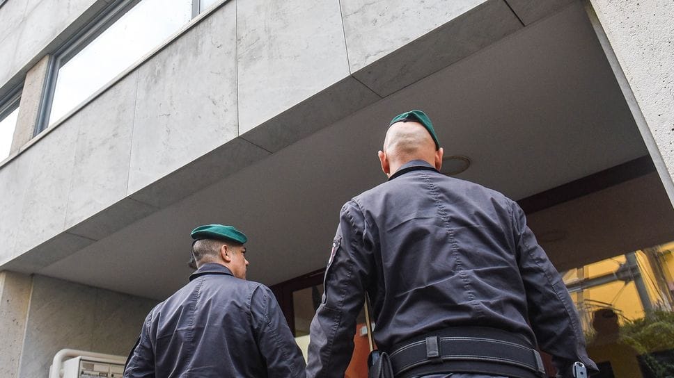 Nascondono al Fisco 8 milioni di euro