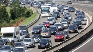 Giornata di traffico intenso sulle autostrade di tutto il Paese