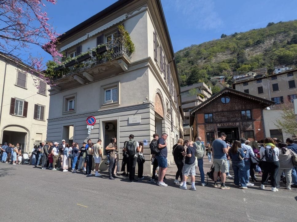 Pasquetta in città, dalla Navigazione alla funicolare, code ovunque