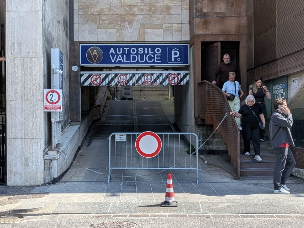 Pasquetta in città, dalla Navigazione alla funicolare, code ovunque