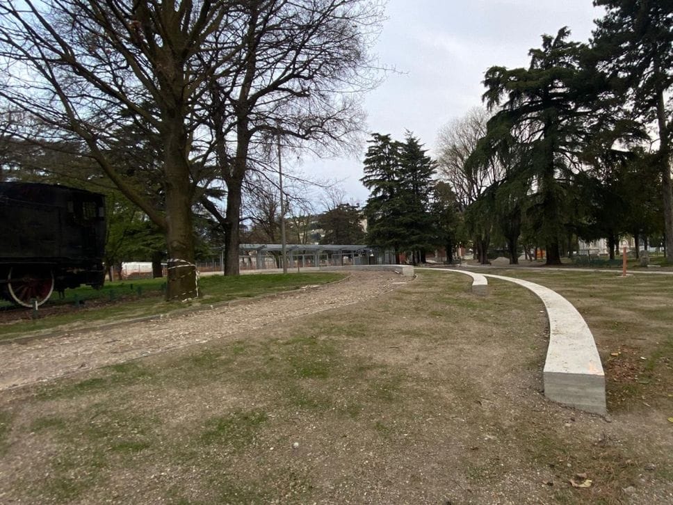 Servono altri due mesi per la fine dei lavori ai giardini a lago