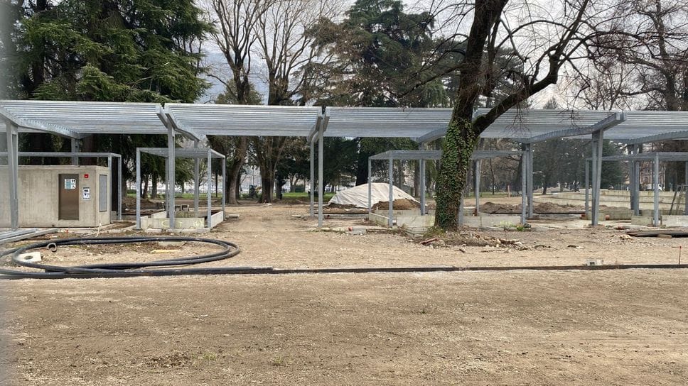 Servono altri due mesi per la fine dei lavori ai giardini a lago