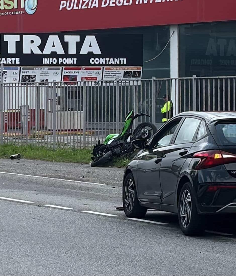 Mariano, incidente auto moto: una persona in gravi condizioni 