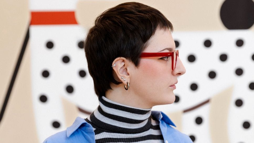Da Apple a Feltrinelli, il tocco Caspani: «Disegnare è la parte più selvaggia della mia personalità, mi piace vivere di colori»