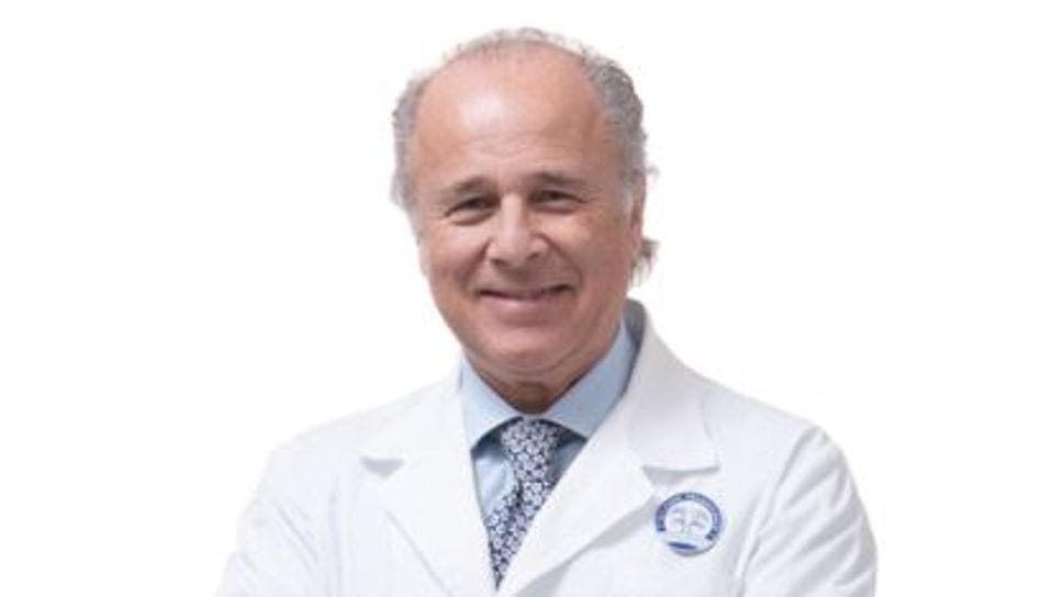 «I tatuaggi? Coprono i nei e sono un rischio per i melanomi»