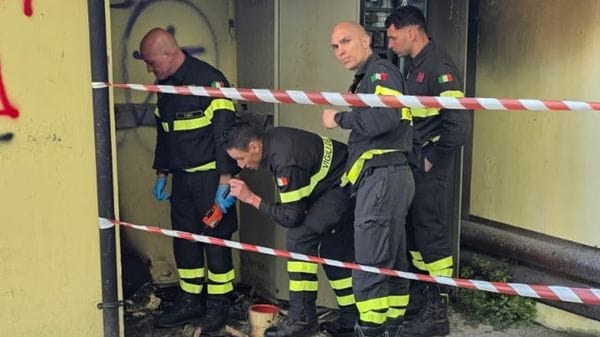 Incendio doloso all’Istituto Vanoni: bruciato di notte il quadro elettrico