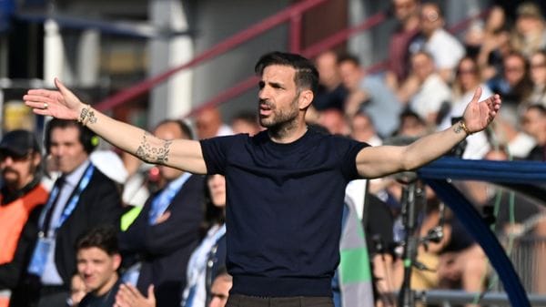 Fabregas dopo il Napoli: «62 punti, incredibile»