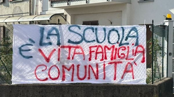 «Non chiudete la scuola di Socco». Nasce il comitato per salvarla