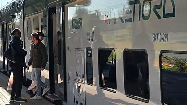 Treni Milano-Asso Bonus disservizi per nove mesi su 14