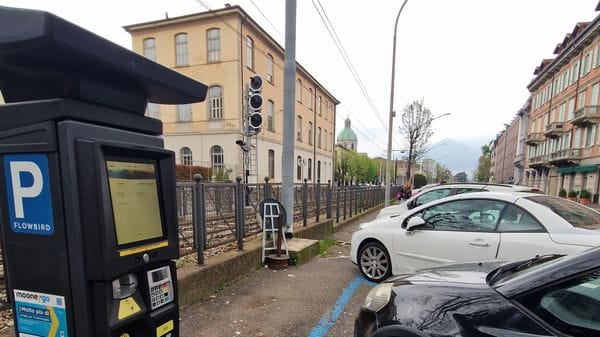 Attenzione al QR Code: la nuova truffa dei parcheggi che svuota il conto