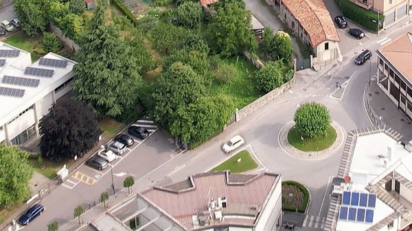 Erba, Comune contro Soprintendenza: «No al vincolo su via Battisti»