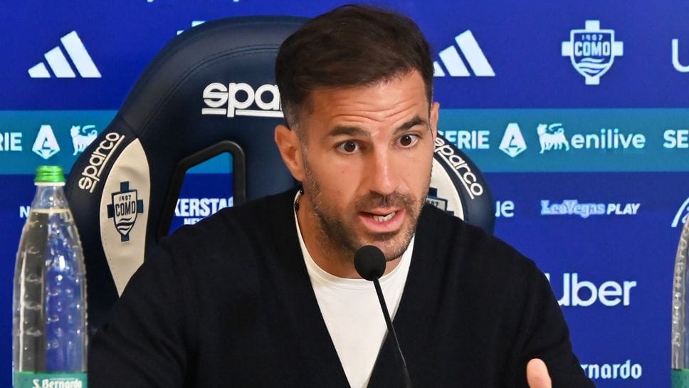 Fabregas: «Giù le mani da Paz. Non giocherà all’Inter»