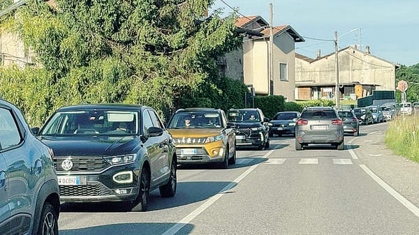 In coda per il cantiere a Casanova. Fino a novembre si viaggia tra i disagi