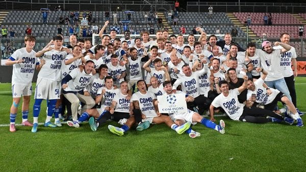 CHAMPIOOONS!!!! TUTTO VERO: COMO NEL PARADISO DEL CALCIO
