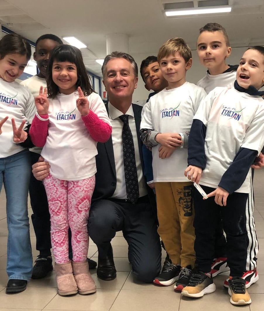 «siamo tutti parte di una comunità auguri repubblica»