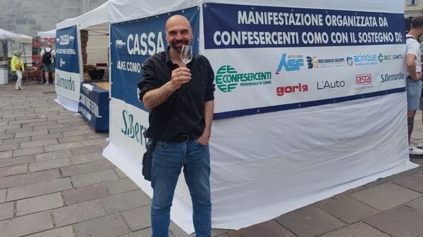 Security illegale al festival del vino, denunciato l’ex sindaco di Cantù