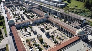 A Como per chi muore di lunedì niente tomba fino al venerdì