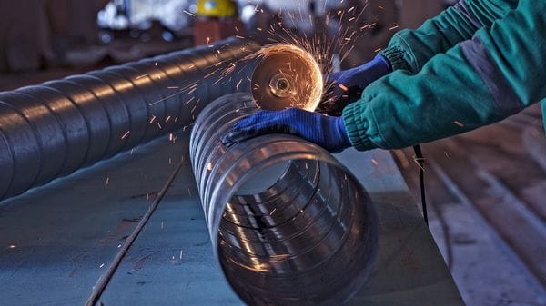 Industria comasca, ok produzione e ricavi. Ma gli investimenti sono frenati dai costi energetici