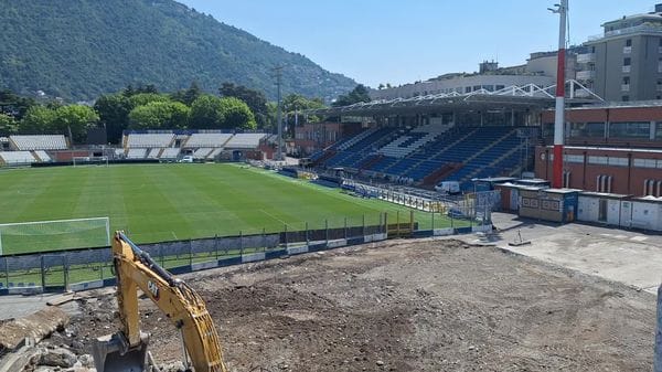 Lavori allo stadio Sinigaglia per la nuova curva Ovest