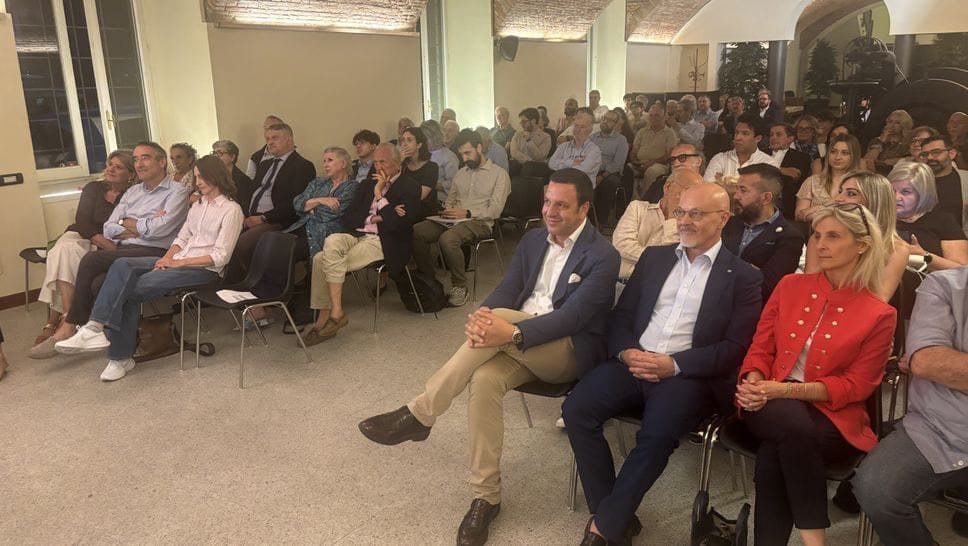 Il gradimento di Rapinese in deciso calo nel sondaggio di Piepoli. FdI primo partito con il 27%