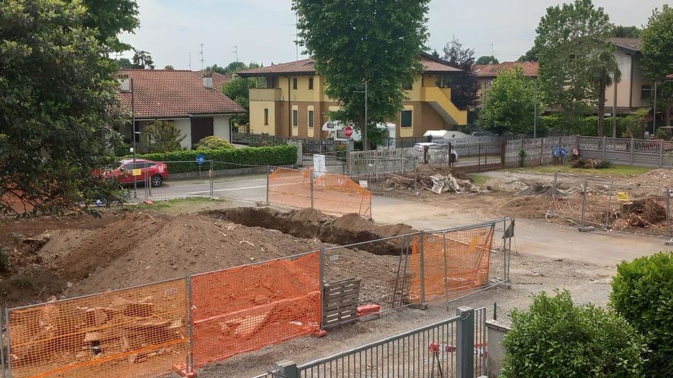 Perticato, lavori al via in zona cimitero. In arrivo trenta posti auto e un parchetto