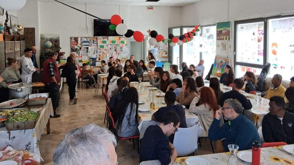 Don Giusto, la sfida solidale del formaggio: venduti in poche ore 125 chili di casera