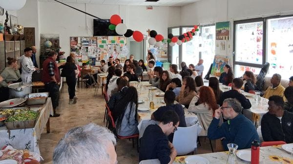 Don Giusto, la sfida solidale del formaggio: venduti in poche ore 125 chili di casera